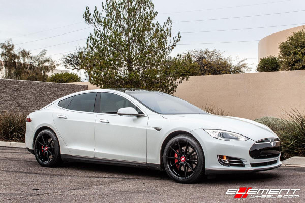  20x9 5x114.3 35mm 245/40/20 | 2015 Tesla Model S P85D 