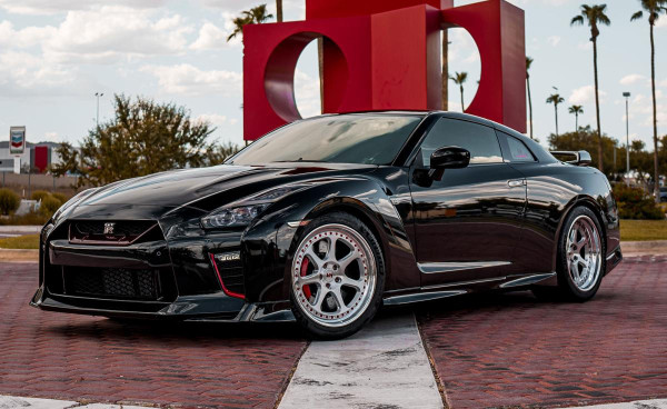  20x10 5x114.3 32mm 285/35/20 | 20x12 5x114.3 27mm 345/30/20 | 2023 Nissan GT-R 