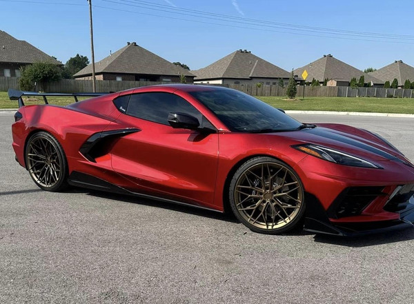  20x9 5x120 36mm 255/30/20 | 21x12 5x120 54mm 325/25/21 | 2024 Chevrolet Corvette C8 
