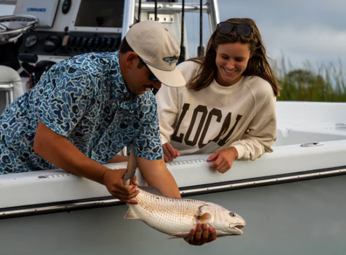 LOCAL GIRL OUTFITTERS LG CRESCENT CREW