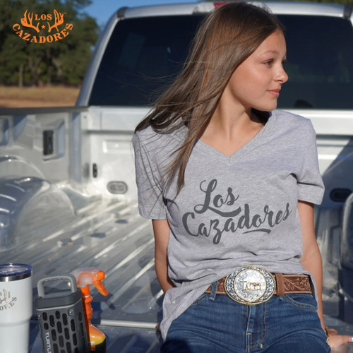 LOS CAZADORES WOMENS SHORT SLEEVE VNECK SCRIPT TEE