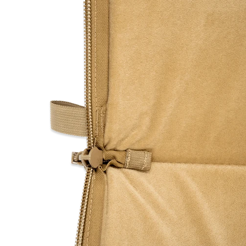 Close-up of the Simple Bow Case main zipper and soft fleece lining