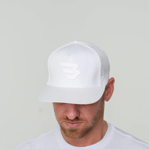 BURLEBO PERFORMANCE CAP FLYING B LOGO WHITE