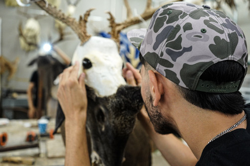 LOS CAZADORES ORIGINAL HORNS LOGO CAMO ROPE CAP