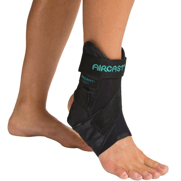 AirSport™ Right Ankle Support, Medium