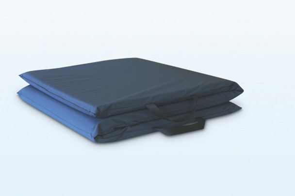 Bedside Mat Tri-fold 3-ply Vinyl 1.5 X24 X72 Bedside Mat Tri-fold 3-ply Vinyl 1.5 X24 X72
