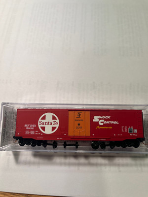 MICRO-TRAINS 038 00 450 N ATCHISON TOPEKA & SANTA FE  50' STANDARD BOX CAR DOUBLE PLUG DOORS  * NEW OLD STOCK # RD#5932