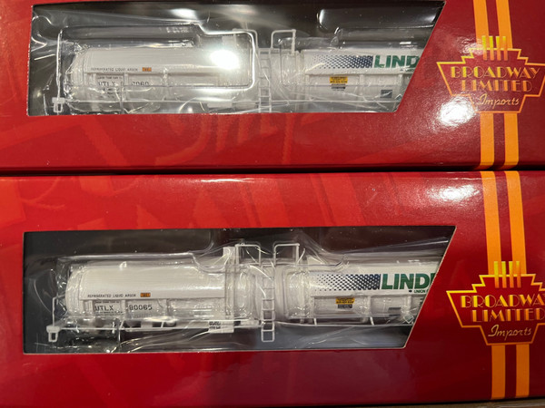 BROADWAY LIMITED IMPORTS 3826 CRYOGENIC TANK CAR LINDE, 2-PACK