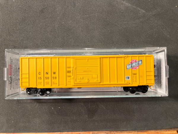 MICRO-TRAINS 25670 N CHICAGO AND NORTH WESTERN  50' RIB SIDE BOX CAR DOUBLE PLUG DOORS  * NEW OLD STOCK # RD#155059