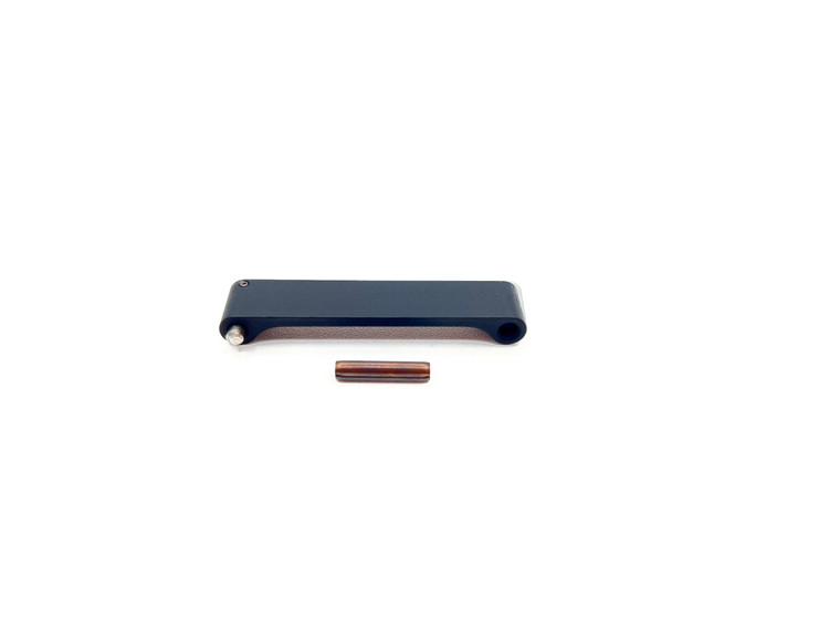 LBE  ar15 trigger guard aluminum mil spec

ar15 lower receiver trigger guard detail
mil spec trigger guard ar15 installation part
aluminum trigger guard for ar15 build
lbe unlimited ar15 parts trigger guard close up
ar15 trigger guard component lightweight design