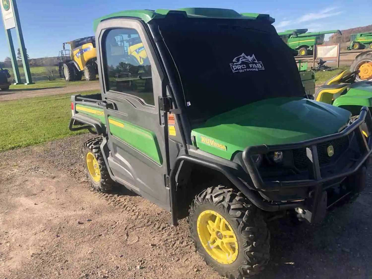 Padded Windshield Cover for John Deere Gator 835r and 845r Pro Fab Outdoors