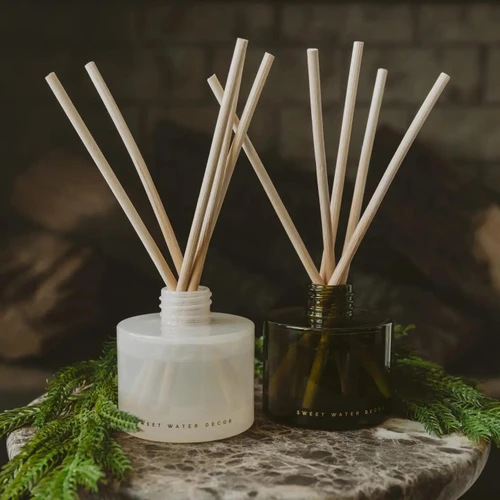 Snow Covered Pines Reed Diffuser