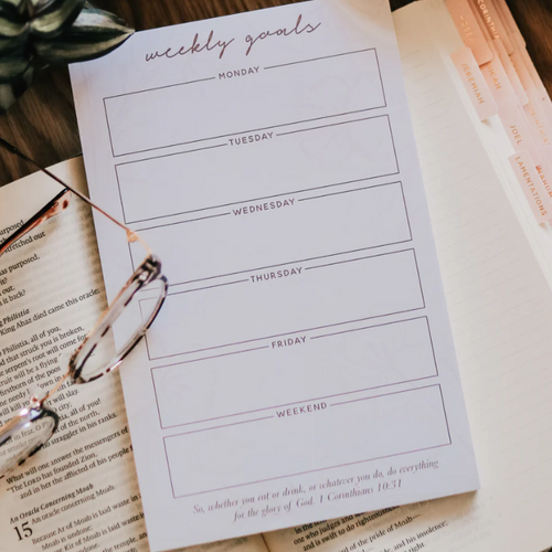 Blush Floral Weekly Goals Notepad