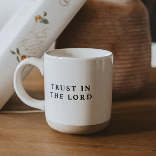Trust in the Lord Coffee Mug