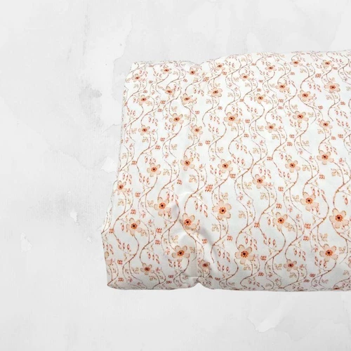 Viney Floral S 100% Cotton Fabric (sold by half yards)