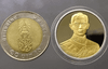 Cameo commemorative coin, polished silver, gold plated, Kanchanaphisek commemorative coin, size 26 mm, with original box, guaranteed authentic.