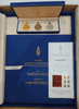 Complete set of Mahajanaka gold coins, large print (gold, silver, bronze), popular block P, missing, with book, B.E. 2539, beautiful condition, authentic, easy to see.