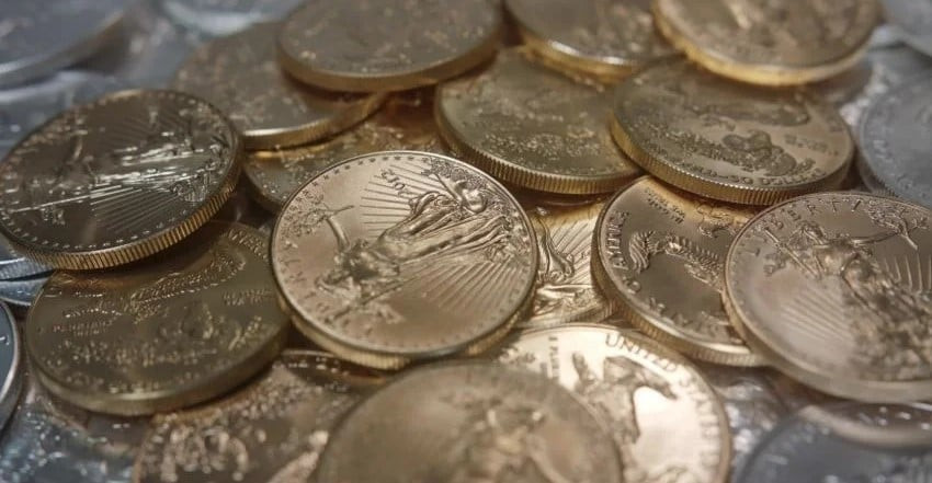 The Complete Guide to Giving Precious Metals as Christmas Gifts