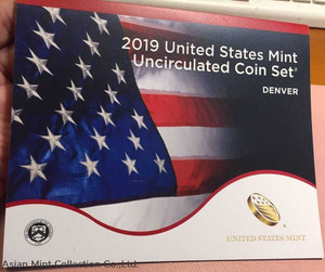 2019 - United States Mint Uncirculated Coin Set Denver Mint physical World Coins 