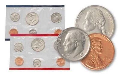 1992 - U.S. Mint Uncirculated Coin Set with D and P Mint Marks physical World Coins 