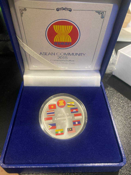 ASEAN Community 2015 Commemorative 999 Fine Silver Coin