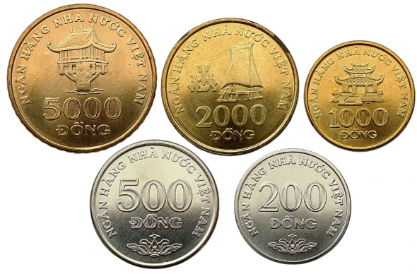 VIETNAM SET OF 5 COINS 200 - 5000 DONG 2003 TEMPLES BUILDINGS UNC
