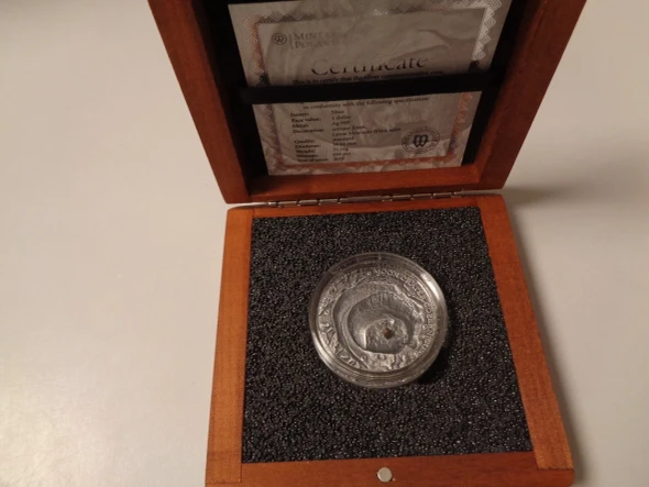 NIUE I. 2019 - 1 Dollar in Silver (1 Ounce), Antique F. - MOON CRATER COPERNICUS-