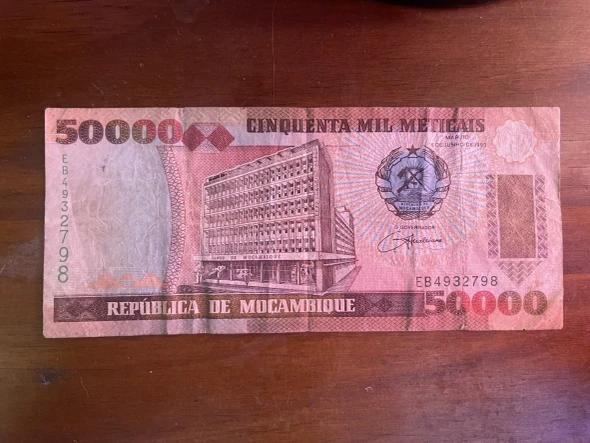 Moçambique Cinquenta Mil Meticais June 16 1993 Paper Currency Note
