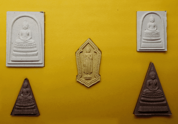 Phra Phuttha Nawama Maharaja Yutchab Pariwatnamongkol, back with royal initials B.E. 2542, powder material, commemorative 72nd birthday of King Rama IX, year 1999, with original case
