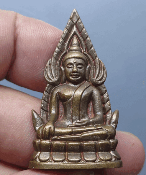 Phra Phuttha Chinnarat, free-standing image, blackened bronze, large size, first edition by the Royal Thai Police, "Historical" series, 2019, with original box.