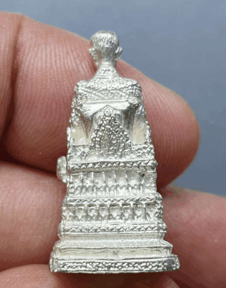 Statue of King Rama IX sitting on the throne, made of polished silver, Somdej Phra Sangkharat, Wat Bowonniwet Vihara, 1997