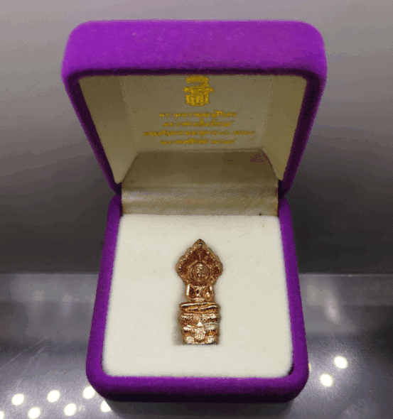 Phra Nak Prok, S.T., made of nine metals, Phra Phuttha Ratchasudasirindhorn, ceremony at Wat Bowonniwet Vihara, year 1995, with original box