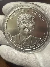 2022 - Donald J. Trump 45th President 5 oz Fine Silver Round 999 Fine BU IN A CAPSULE