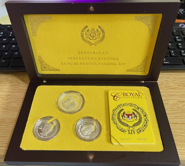 2012 - 3 pcs Coin Pertabalan Agong XIV Pure Silver 999 Collectible