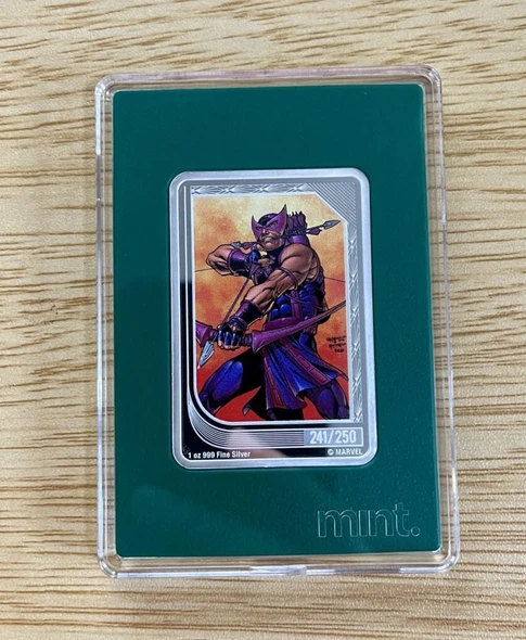 2023 - Limited Niue Marvel Trading Coins - Hawkeye 241/250