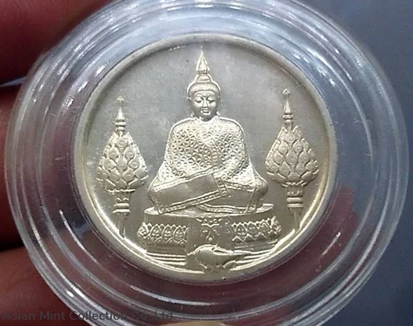 1982 - The Emerald Buddha-Silver Medal, First series, In Winter season,(no royal faith on the back)