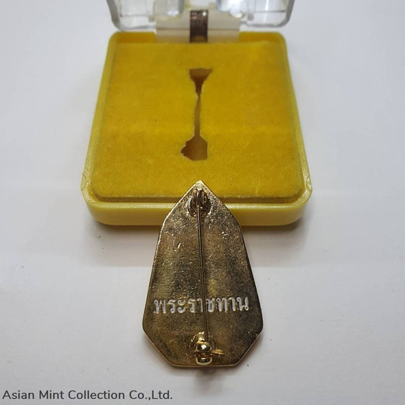 2019 - Brooch, pin bestowed with the symbol of Phor Por Ror, the 84th year of Rama IX