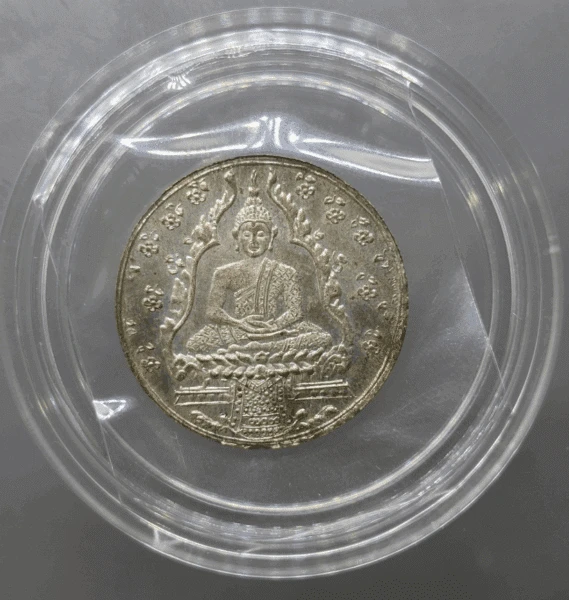 Emerald Buddha amulet, alpaca material, Hung Tian Seng block, 150th anniversary of Bangkok, Wat Phra Sri, first edition, King Rama VII, created in 1932, beautiful condition, guaranteed authentic.