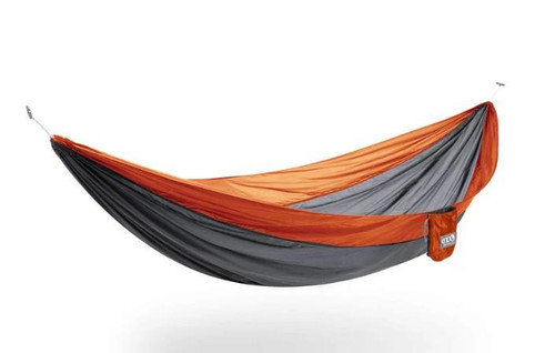 eno SuperSub Hammock オレンジ/チャコール ENO Super Sub Ultralight Hammock - Charcoal/Orange - BWCAshop.com