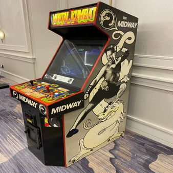Mortal Kombat Arcade machine for rent — classic 1v1 fighting game featuring iconic characters and intense action, great for parties and events.