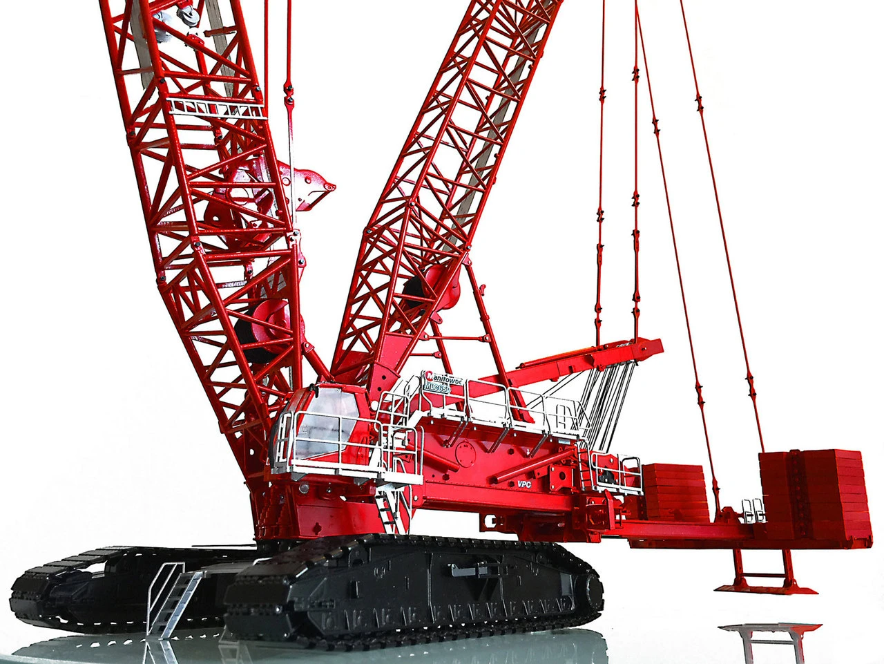 Manitowoc MLC650 Scale Model over 84" Tall