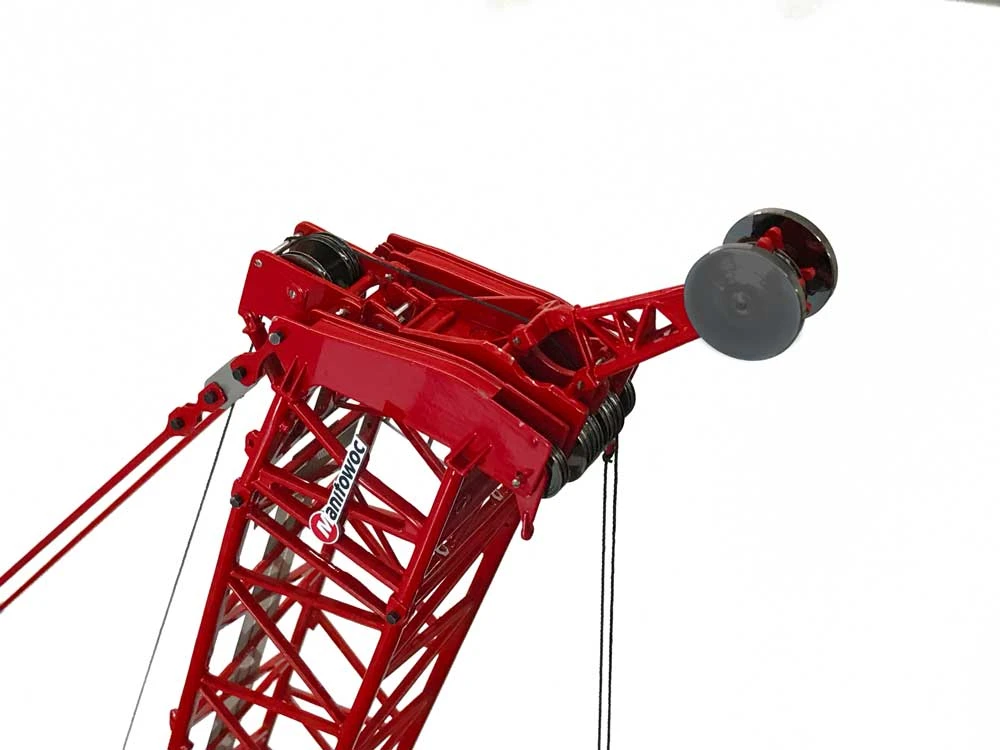 Manitowoc MLC650 Scale Model over 84" Tall