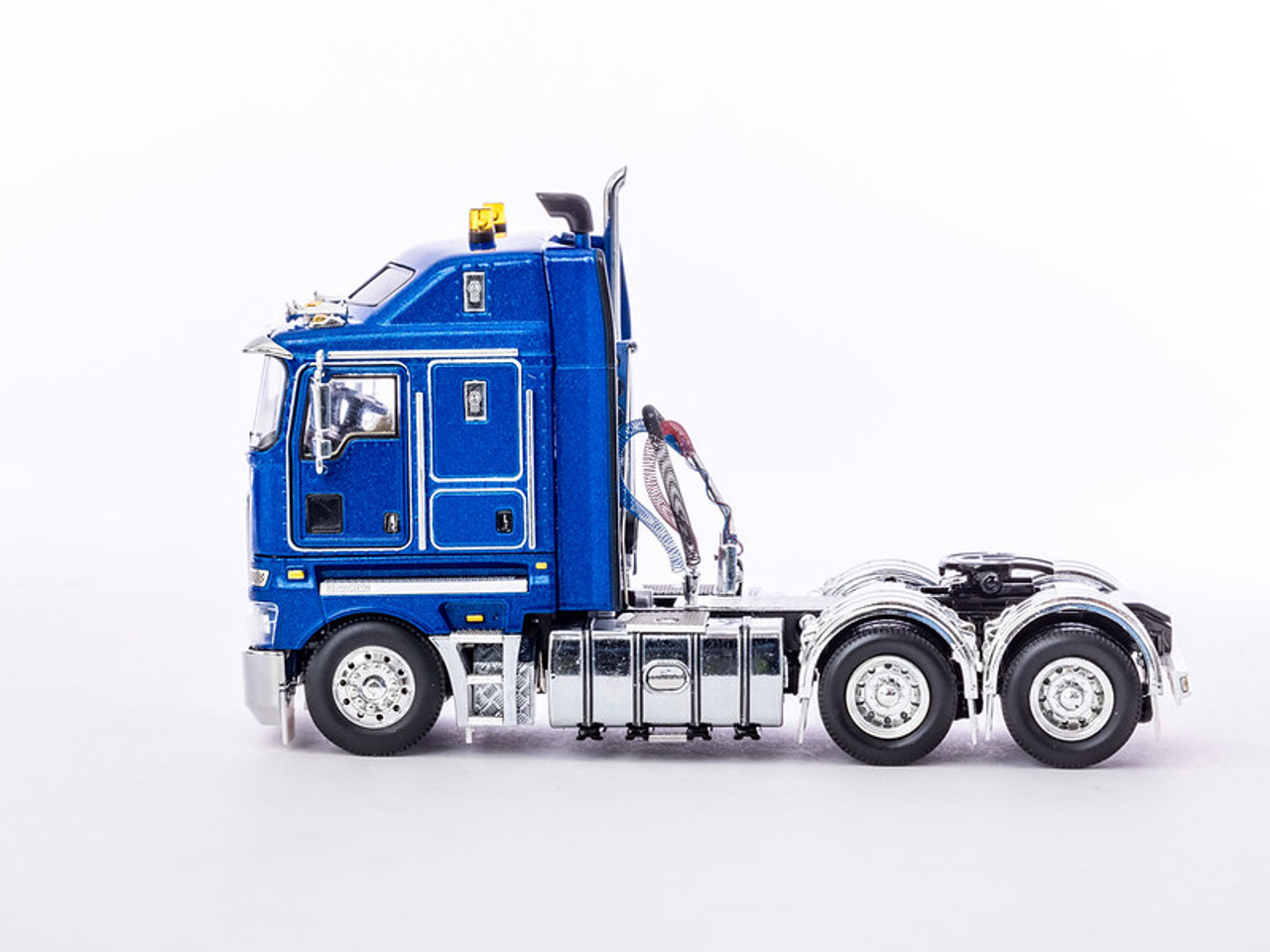 Metallic Blue - Kenworth K200 2.3 cab