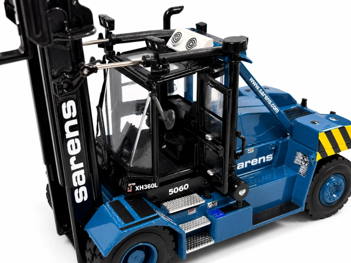 Taylor XH-360L Forklift - Sarens - alternate view 4