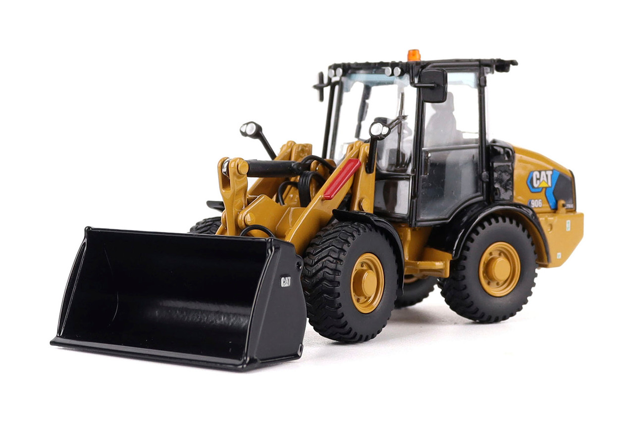 Caterpillar 906 Wheel Loader - Electric Version - alternate view 5