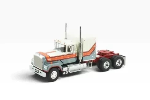 Mack Superliner Tractor - White & Red & Blue