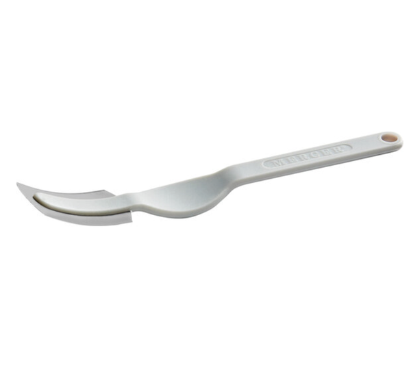 Mercer Culinary 6" Stainless Steel Double Edge Bread Lame / Dough Scorer with Cover M35525