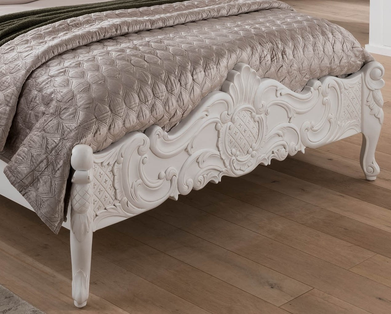 WHITE FRENCH BEDROOM FURNITURE