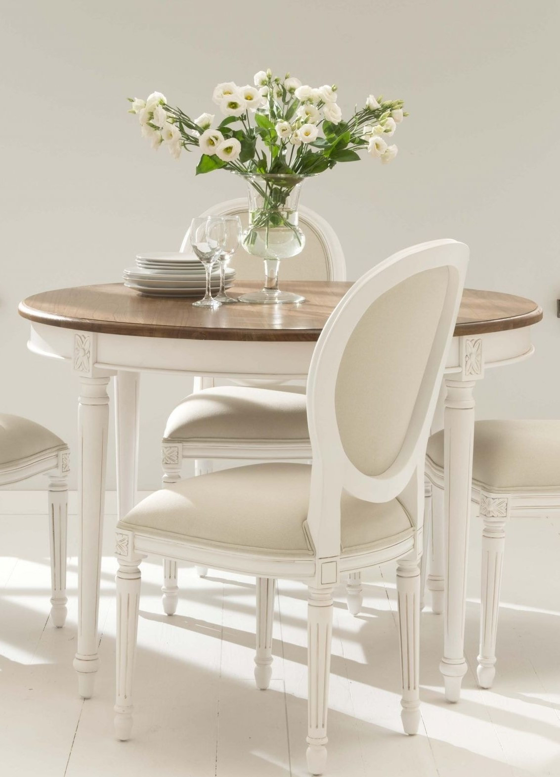 French Provincial Dining Table Set, 4 chairs & 1 Table Distresssed White