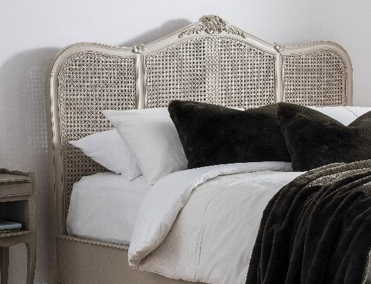 RATTAN BEDROOM SET WITH LOW FOOTBOARD